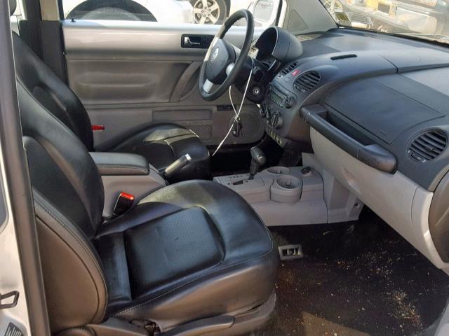 3VWCK31C95M405910 - 2005 VOLKSWAGEN NEW BEETLE Grau Foto 5