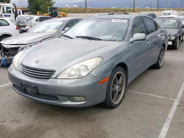 JTHBF30G120074437 - 2002 LEXUS ES 300 GREEN photo 2