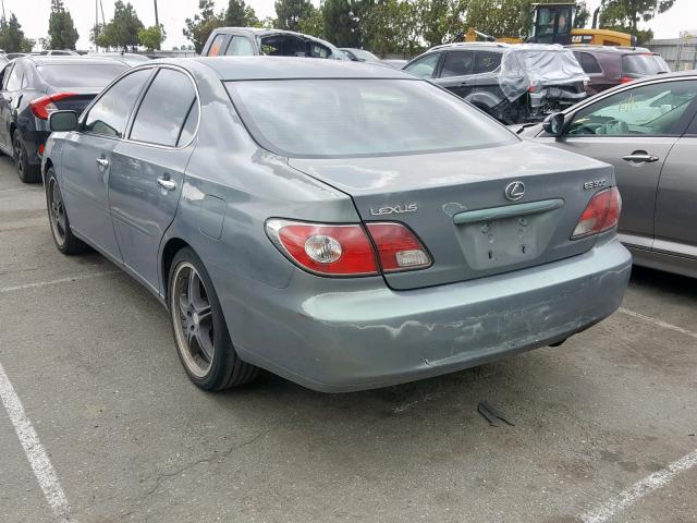 JTHBF30G120074437 - 2002 LEXUS ES 300 GREEN photo 3