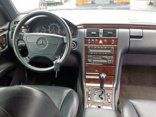 WDBJF72F3VA389570 - 1997 MERCEDES-BENZ E 420 SILVER photo 9