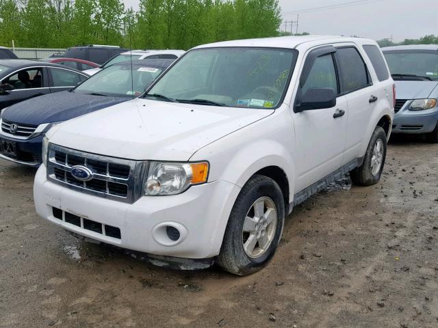 1FMCU9C7XAKB96528 - 2010 FORD ESCAPE XLS WHITE photo 2