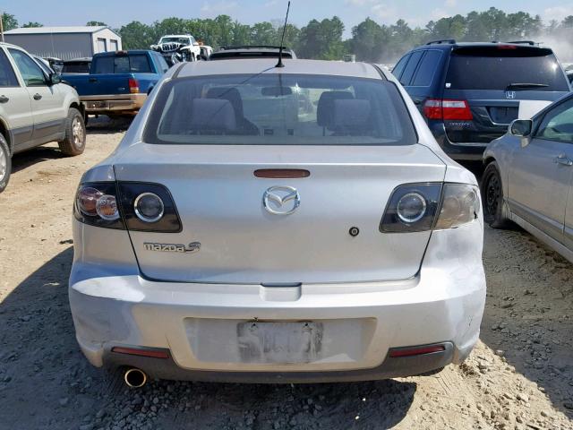 JM1BK12F281166228 - 2008 MAZDA 3 I SILVER photo 9