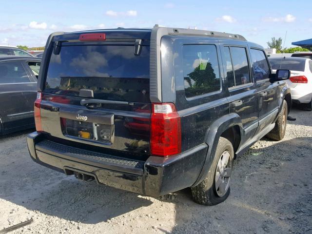 1J8HH48NX6C281985 - 2006 JEEP COMMANDER BLACK photo 4