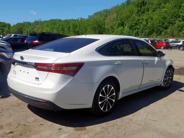 4T1BD1EB1JU060873 - 2018 TOYOTA AVALON HYB WHITE photo 4