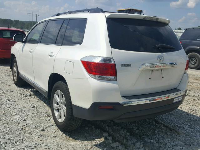 5TDZK3EH9DS095324 - 2013 TOYOTA HIGHLANDER WHITE photo 3