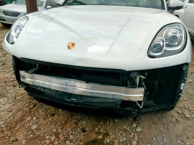 WP1AA2A57JLB14504 - 2018 PORSCHE MACAN WHITE photo 9