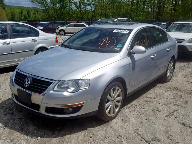 WVWJM7ANXAE169264 - 2010 VOLKSWAGEN PASSAT KOM SILVER photo 2