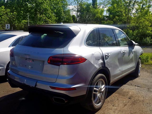 WP1AF2A20FLA35304 - 2015 PORSCHE CAYENNE SILVER photo 4