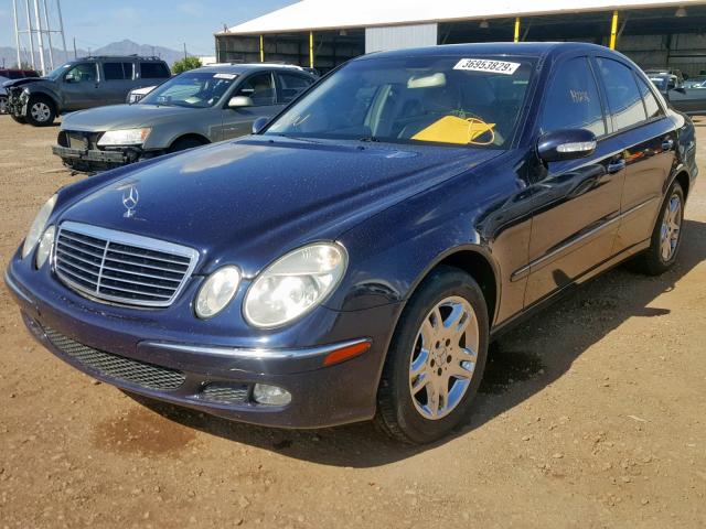 WDBUF65J43A216175 - 2003 MERCEDES-BENZ E 320 BLUE photo 2