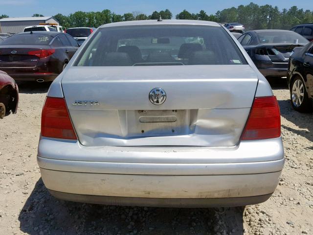 3VWSA29M0YM053326 - 2000 VOLKSWAGEN JETTA GLS SILVER photo 9