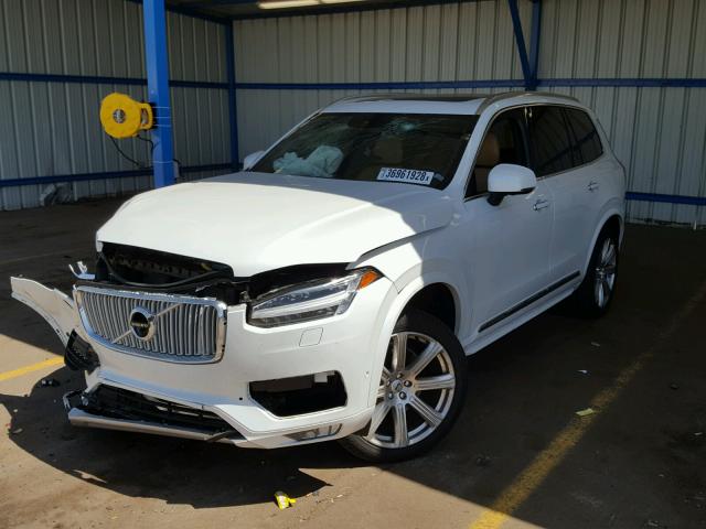 YV4A22PL6H1171543 - 2017 VOLVO XC90 T6 WHITE photo 2