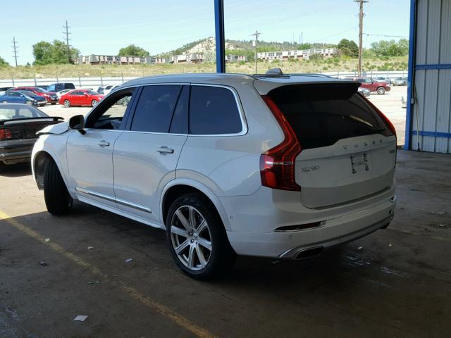 YV4A22PL6H1171543 - 2017 VOLVO XC90 T6 WHITE photo 3