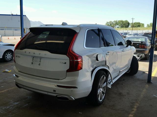 YV4A22PL6H1171543 - 2017 VOLVO XC90 T6 WHITE photo 4