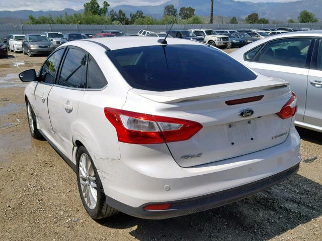 1FADP3J26EL254810 - 2014 FORD FOCUS TITA WHITE photo 3