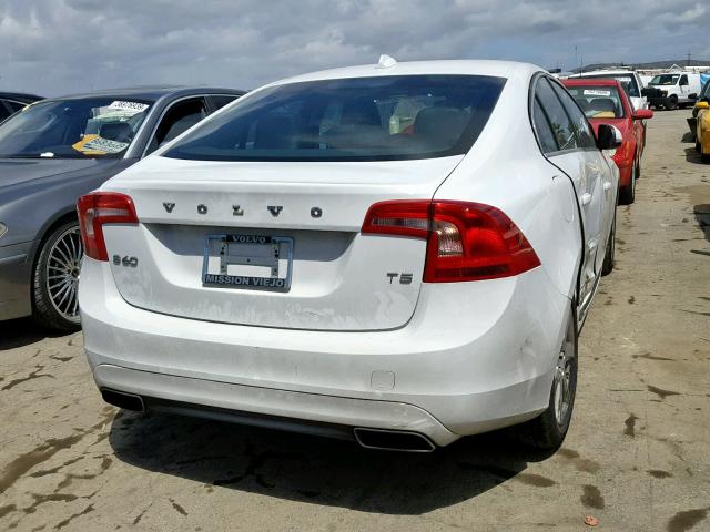 YV126MFK1G2402447 - 2016 VOLVO S60 PREMIE WHITE photo 4