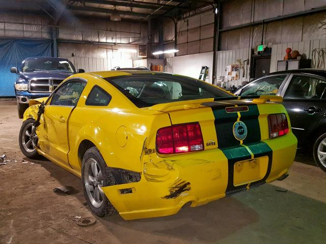 1ZVHT82H365237439 - 2006 FORD MUSTANG GT YELLOW photo 3