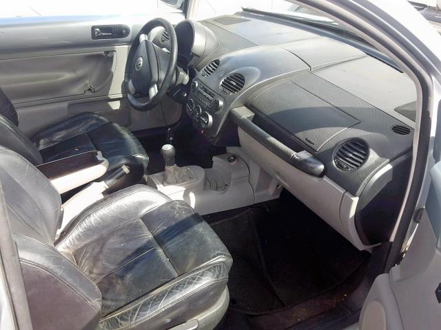 3VWED21C82M444089 - 2002 VOLKSWAGEN NEW BEETLE ვერცხლისფერი ფოტო 5