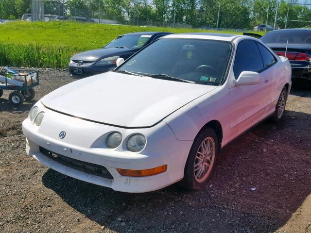 JH4DC4356YS002244 - 2000 ACURA INTEGRA LS WHITE photo 2