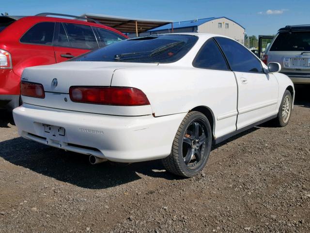 JH4DC4356YS002244 - 2000 ACURA INTEGRA LS WHITE photo 4