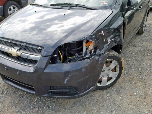 KL1TD56E79B304369 - 2009 CHEVROLET AVEO LS BLACK photo 9