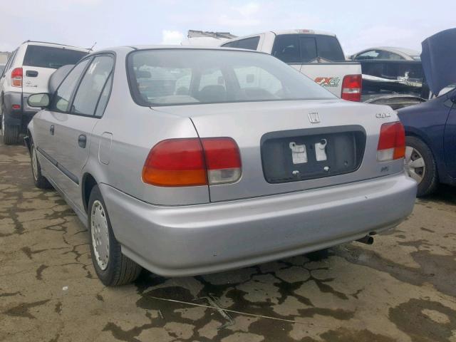 2HGEJ6624VH562096 - 1997 HONDA CIVIC DX SILVER photo 3