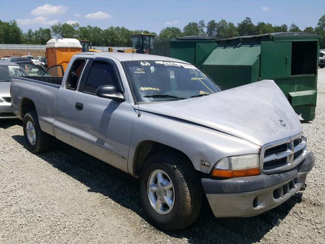 1B7GL22X3XS307902 - 1999 DODGE DAKOTA SILVER photo 1