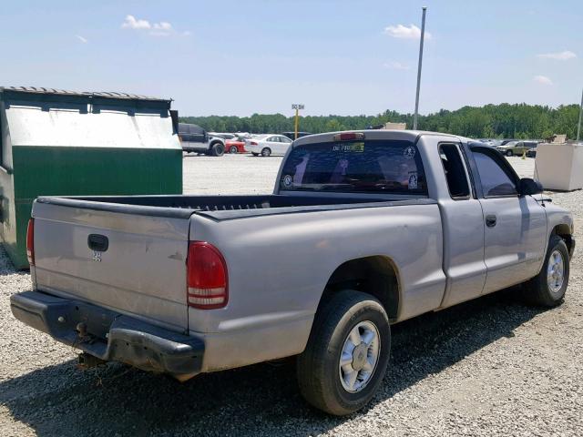 1B7GL22X3XS307902 - 1999 DODGE DAKOTA SILVER photo 4