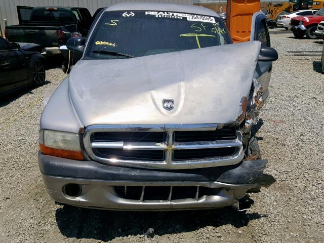 1B7GL22X3XS307902 - 1999 DODGE DAKOTA SILVER photo 7