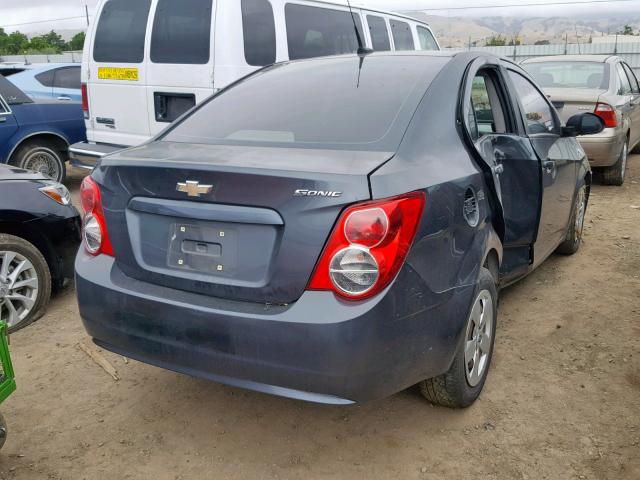 1G1JA5SH0D4218951 - 2013 CHEVROLET SONIC LS GRAY photo 4