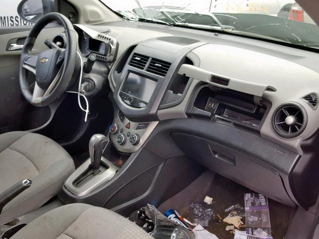 1G1JA5SH0D4218951 - 2013 CHEVROLET SONIC LS GRAY photo 5