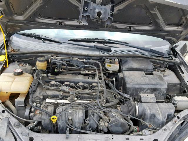 3FAFP31N35R123225 - 2005 FORD FOCUS ZX3 GRAY photo 7