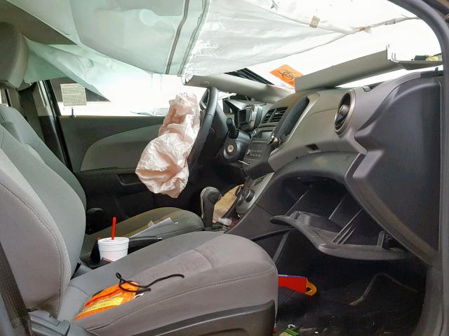 1G1JA5SG5E4136707 - 2014 CHEVROLET SONIC LS BLACK photo 5