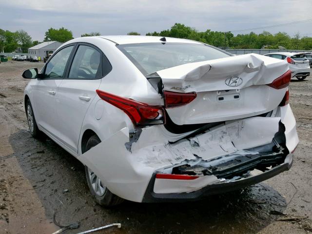 3KPC24A35KE070725 - 2019 HYUNDAI ACCENT SE WHITE photo 3