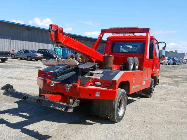 JNAMC50H75AH50076 - 2005 NISSAN DIESEL UD1800 CS RED photo 4