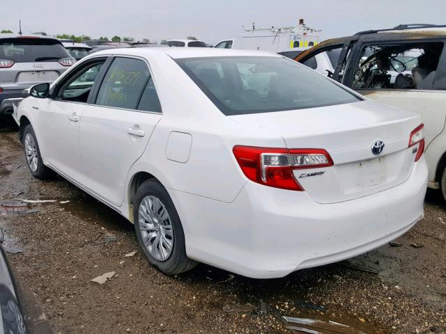 4T1BD1FK0DU084360 - 2013 TOYOTA CAMRY HYBR WHITE photo 3