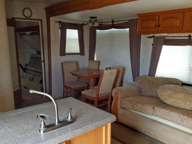 5XMFE382795000570 - 2009 OPEN 5TH WHEEL TWO TONE photo 6