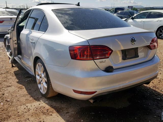 3VW4T7AJ6EM258758 - 2014 VOLKSWAGEN JETTA GLI SILVER photo 3