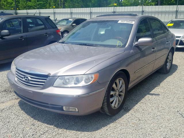 KMHFC46F76A034164 - 2006 HYUNDAI AZERA SE GRAY photo 2