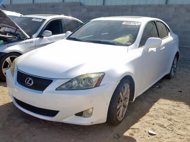 JTHBK262282080410 - 2008 LEXUS IS 250 WHITE photo 2