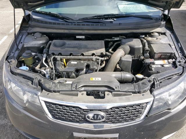 KNAFU4A28D5722926 - 2013 KIA FORTE EX GRAY photo 7