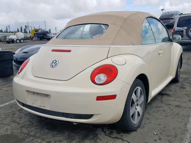 3VWRG31Y86M330545 - 2006 VOLKSWAGEN NEW BEETLE კრემისფერი ფოტო 4