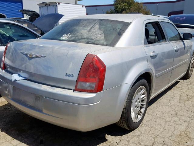 2C3KA43RX6H376396 - 2006 CHRYSLER 300 SILVER photo 4