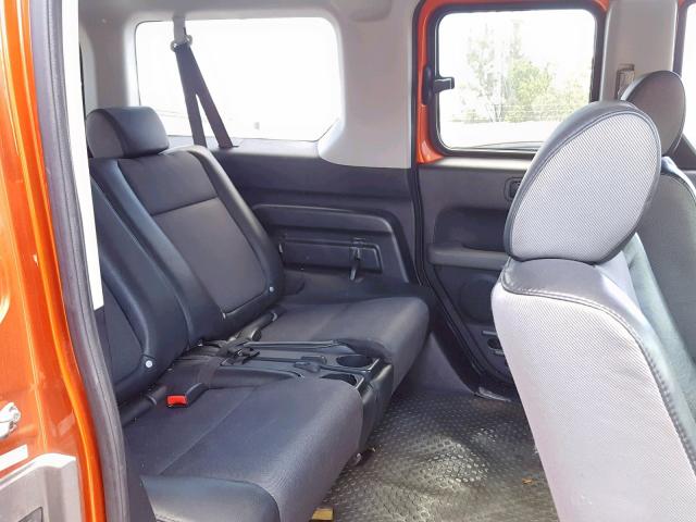 5J6YH18675L000622 - 2005 HONDA ELEMENT EX ORANGE photo 6