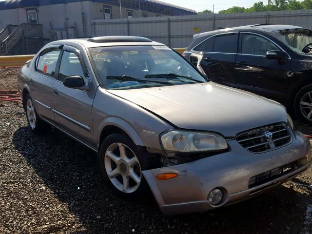 JN1CA31D71T603964 - 2001 NISSAN MAXIMA GXE SILVER photo 1