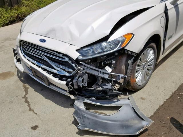 3FA6P0SU8ER365769 - 2014 FORD FUSION TIT WHITE photo 9