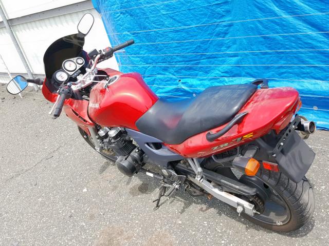 JKAZRDH111A000967 - 2001 KAWASAKI ZR750 G RED photo 3