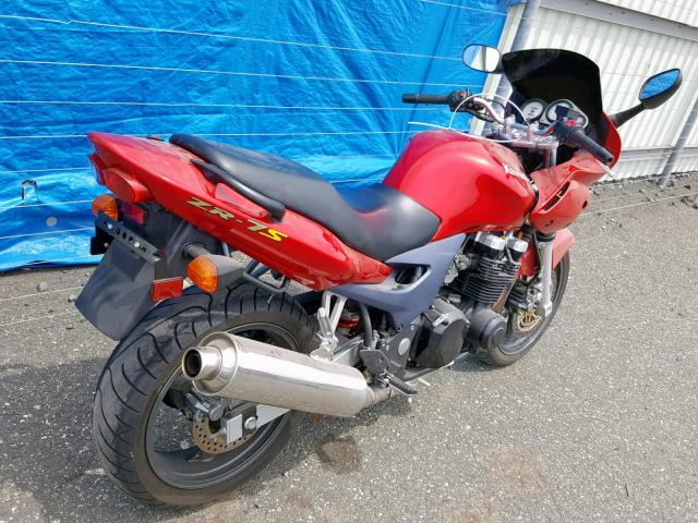 JKAZRDH111A000967 - 2001 KAWASAKI ZR750 G RED photo 4