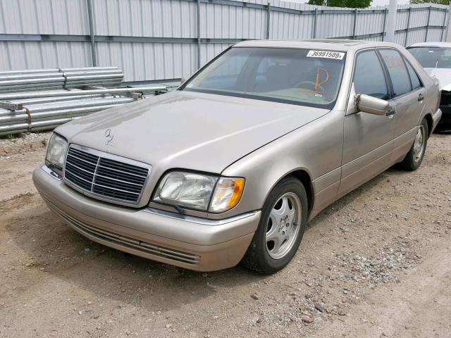 WDBGA32G5WA390831 - 1998 MERCEDES-BENZ S 320W TAN photo 2