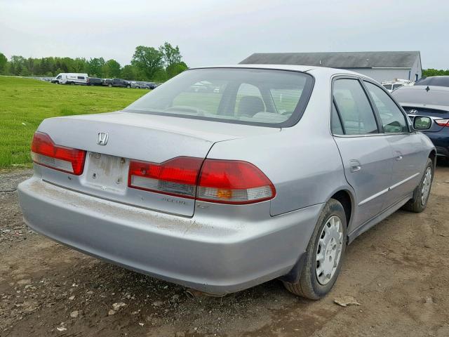 1HGCG56412A034981 - 2002 HONDA ACCORD LX SILVER photo 4