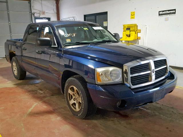 1D3HW48NX7S176360 - 2007 DODGE DAKOTA QUA BLUE photo 1